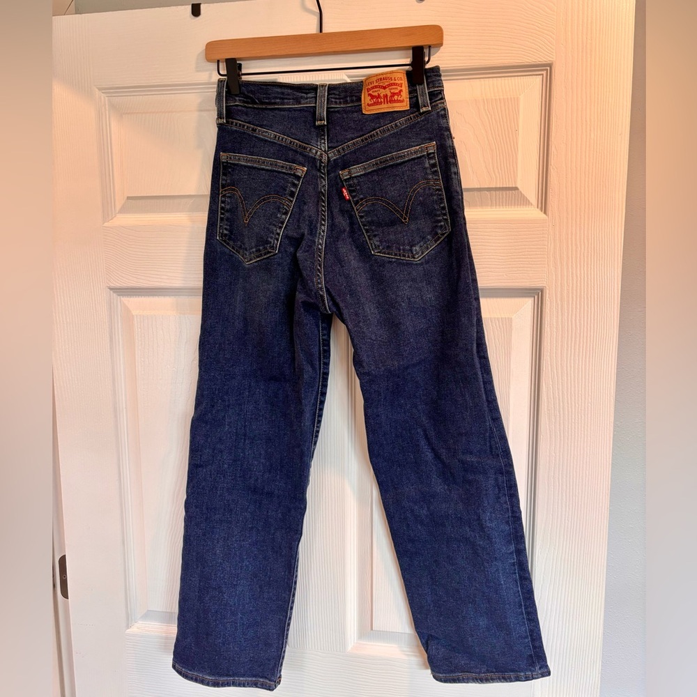 Levi’s Ribcage Straight Ankle Jeans